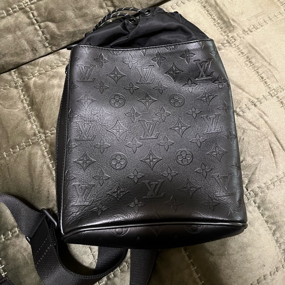 Louis Vuitton Handbags - Louis Vuitton Sling bag
